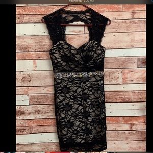 Windsor Black Lace Size S Homecoming Dres